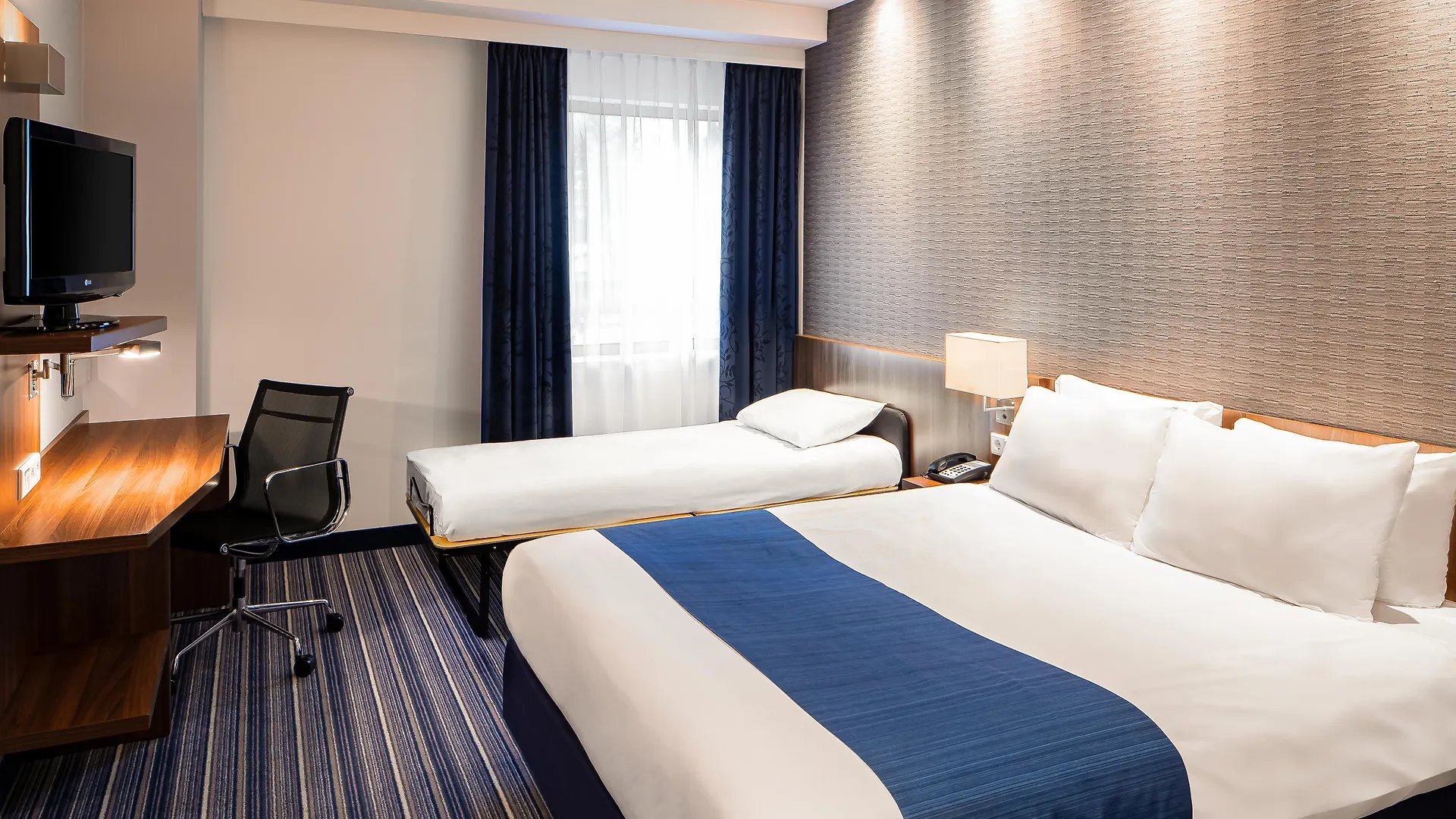 Holiday Inn Express Amsterdam Arena Towers By Ihg Hollanda