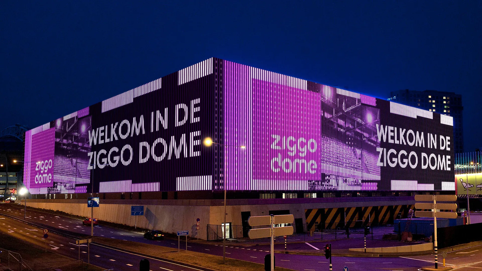 Otel Holiday Inn Express Amsterdam Arena Towers By Ihg