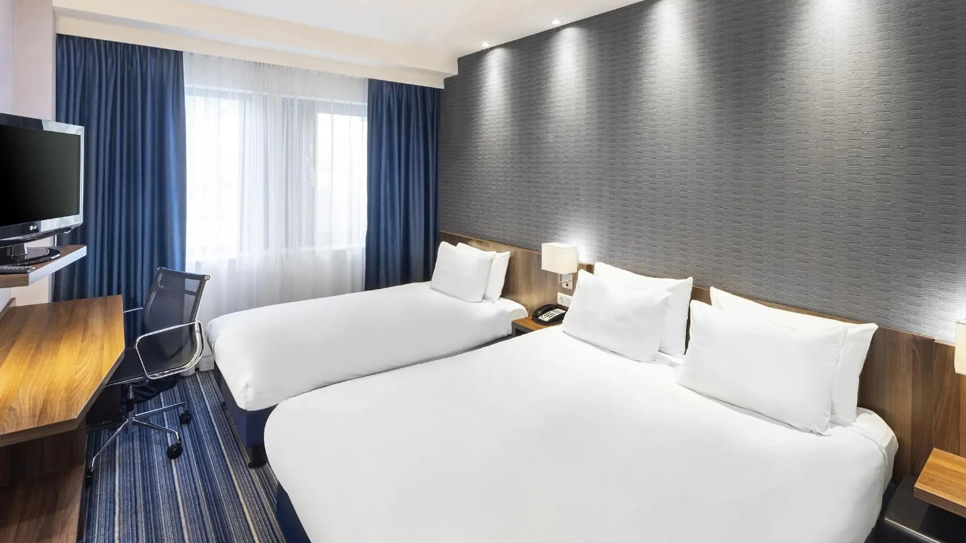 *** Otel Holiday Inn Express Amsterdam Arena Towers By Ihg Hollanda