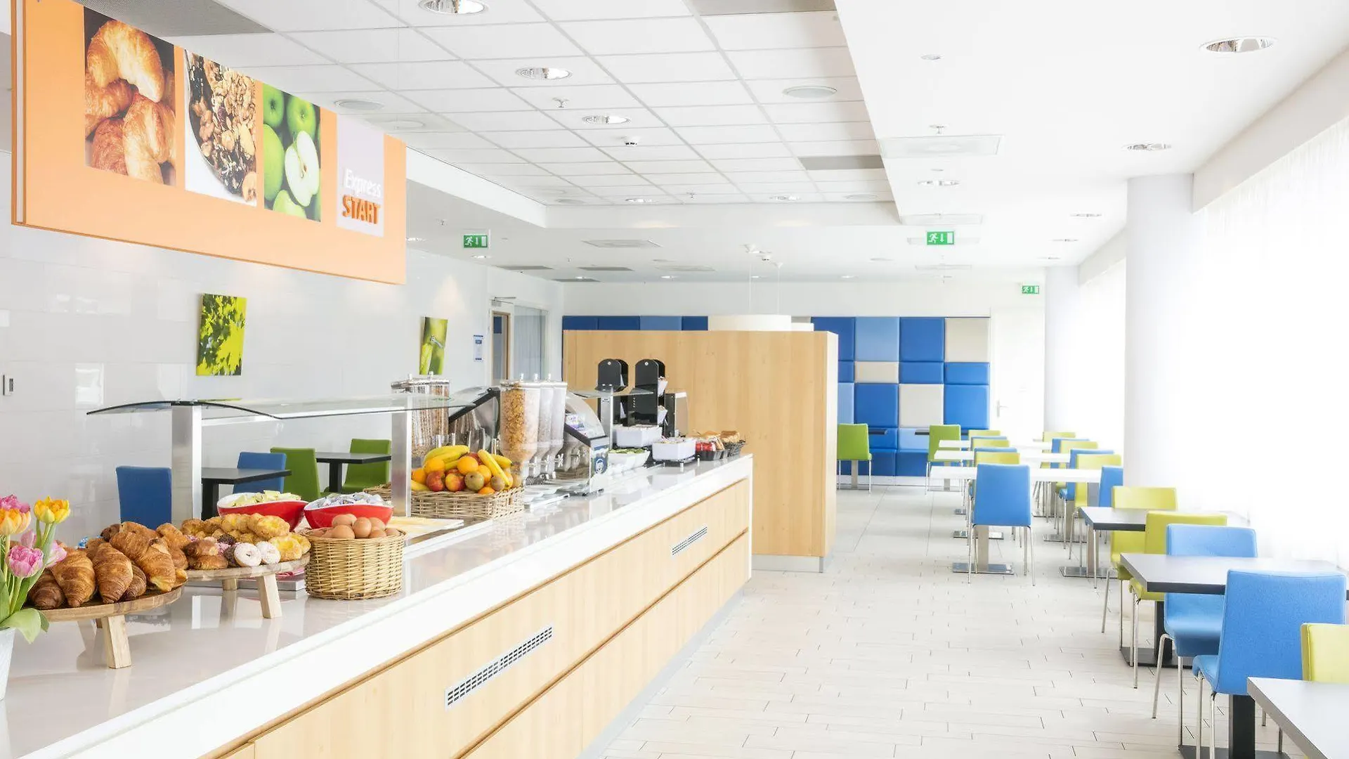 Holiday Inn Express Amsterdam Arena Towers By Ihg 3*,