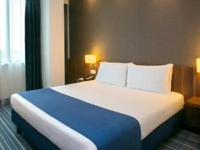 Holiday Inn Express Amsterdam Arena Towers By Ihg Otel